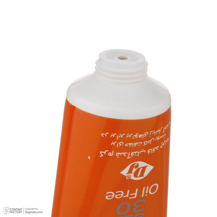 کرم ضد آفتاب دکتر ژیلا مدل tinted حجم 65 میلی لیتر